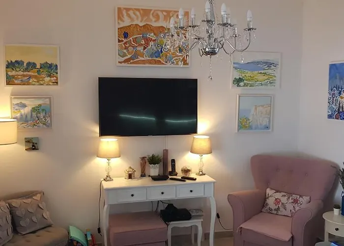 Kuca Za Odmor Jelena * Starigrad Paklenica