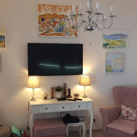 Kuca Za Odmor Jelena * Starigrad-Paklenica