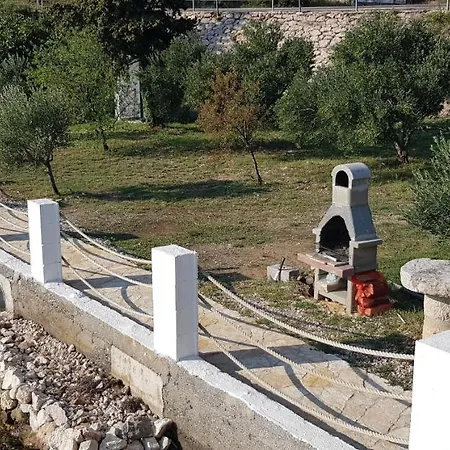 Kuca Za Odmor Jelena ستاريغغاد باكلينتسا